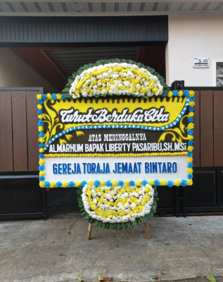 Papan Bunga Duka di Jurangombo Utara