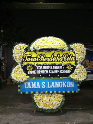 Papan Bunga Duka di Jurangombo Utara